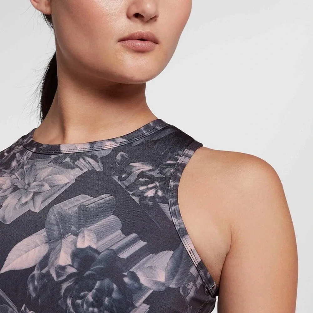 Nike‎ Women's Epic Lux Printed Crop Running Tank